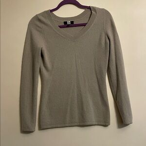 Saks Fifth Avenue 100% cashmere taupe V-Neck Sweater